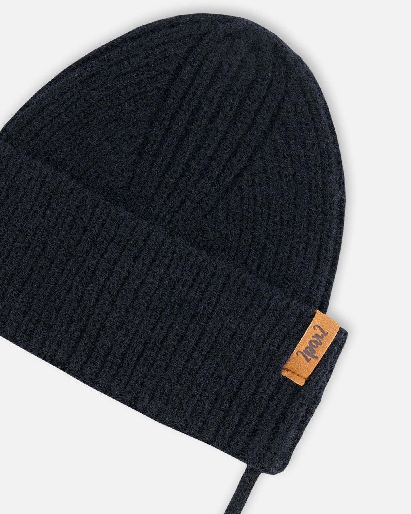 Mid-Season Knit Hat With Strings Black-2